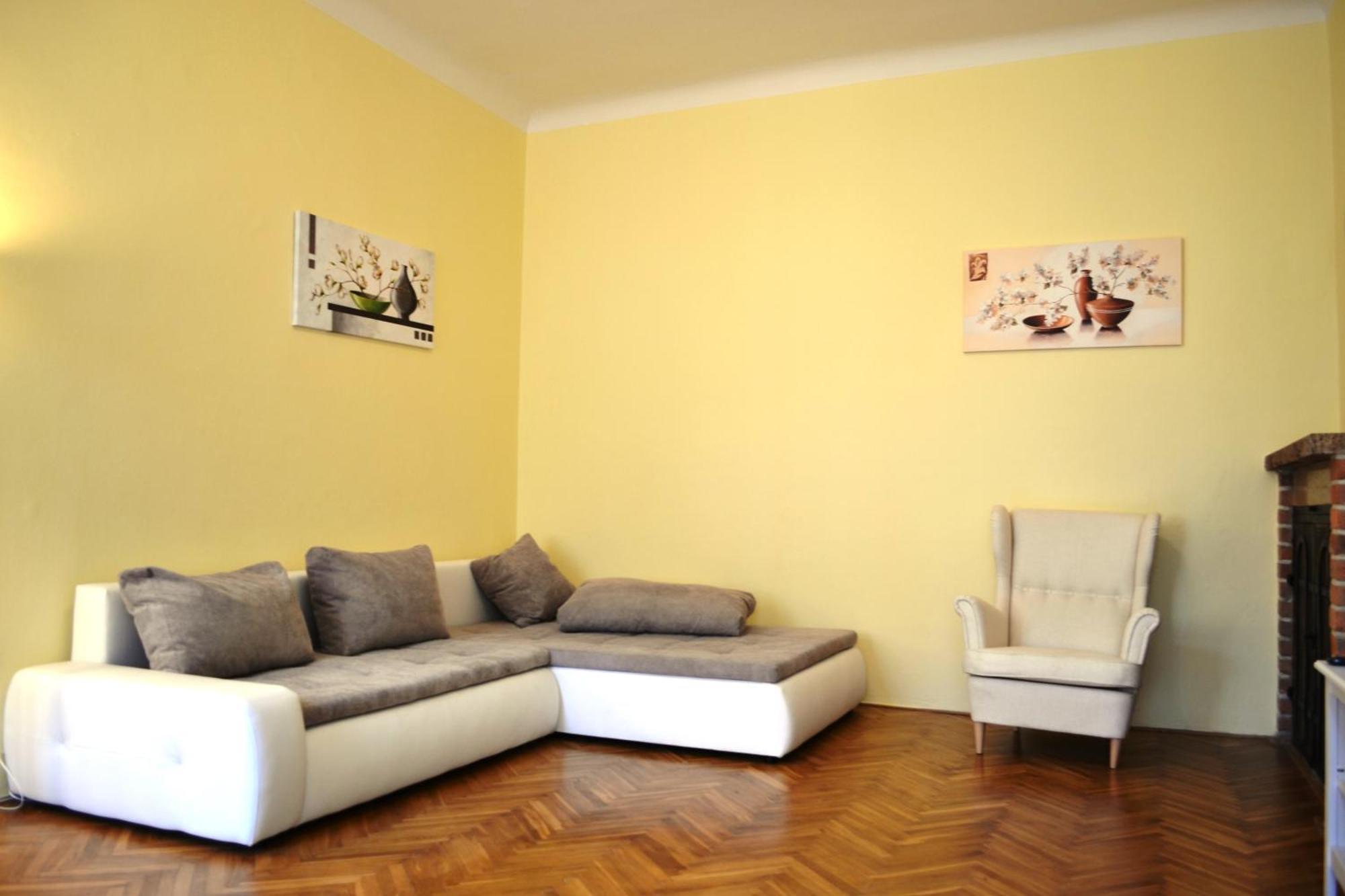 Sunflower 2Bdr Flat By Ruterra Prága Kültér fotó